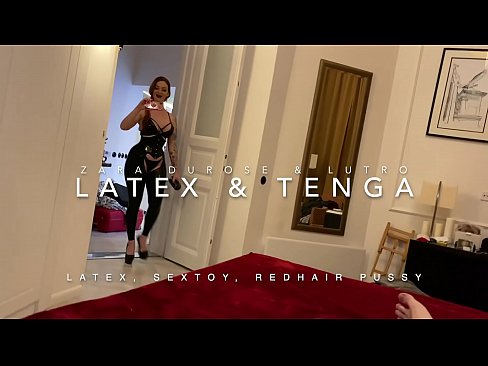 ❤️ Dada wa kambo mwenye kichwa chekundu akiwa amevalia vazi la latex alilobanwa na kaka wa kambo ️❌
